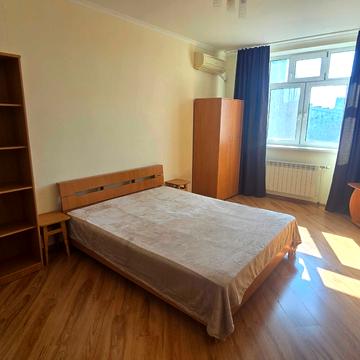 Петра Калнишевського вул. (Михайла Майорова), 7