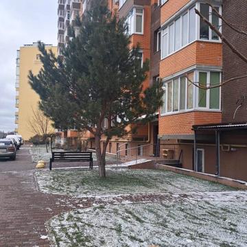 Європейська вул., 1