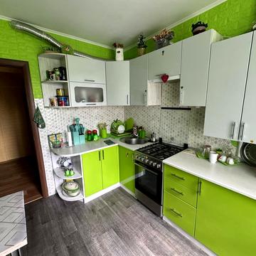 15 Квітня вул., 35