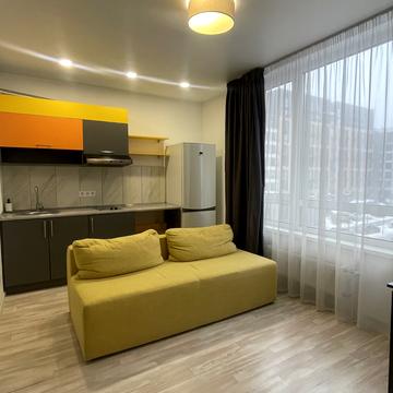 Салютна вул., 2к4