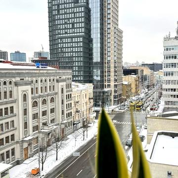 Велика Васильківська вул. (Червоноармійська), 58