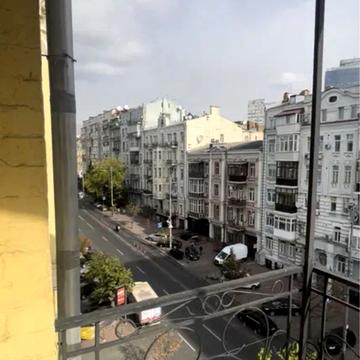 Шота Руставелі вул., 36