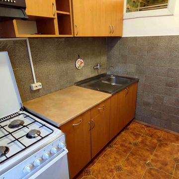 Володимира Великого вул. (Артема), 24