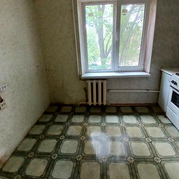 Українська вул., 8