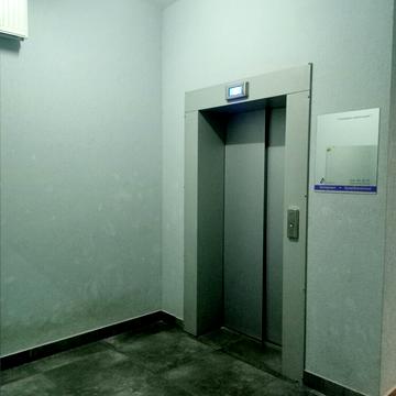 Центральна вул., (Будинок 3)