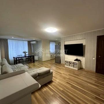 Льва Ландау просп. (50-річчя СРСР), 16