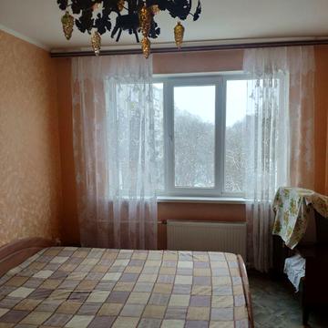 Нескорених вул., 45