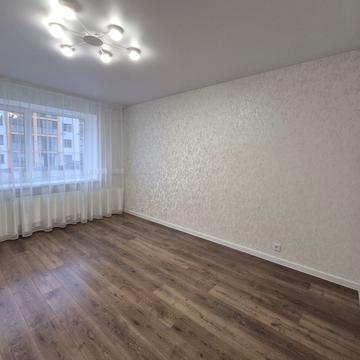 Райдужна вул., (Будинок 7)