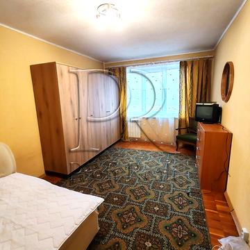 Голосіївський просп. (40-річчя Жовтня), 19