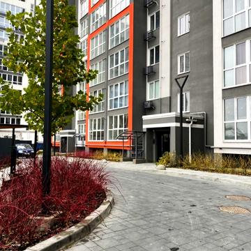 Красносільського вул., (Будинок 2)