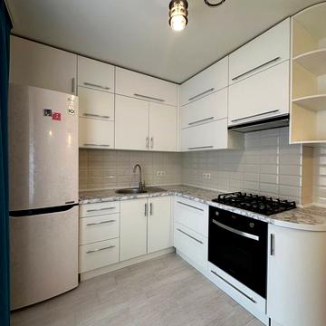 Миколи Міхновського вул. (Щербини), 21