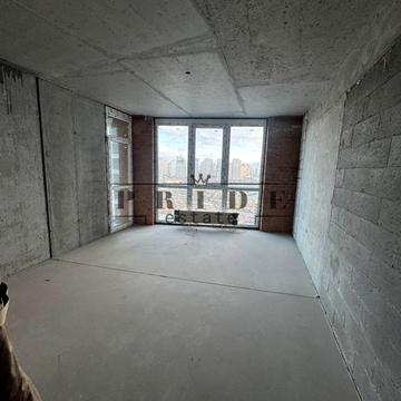 Причальна вул., 10