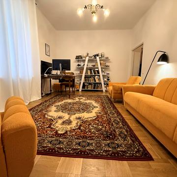 Михайла Грушевського вул., 28/2