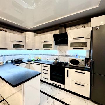 Гната Хоткевича вул., 20