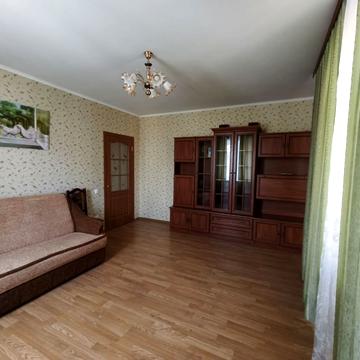 Валерія Лобановського вул., 11