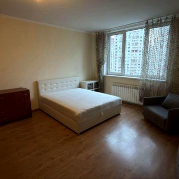 Єлизавети Чавдар вул., 13