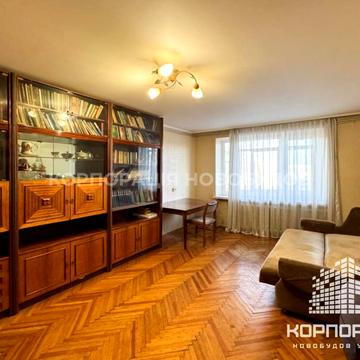 Михайла Грушевського вул., 51