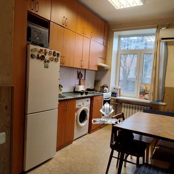 Тенісна вул., 5