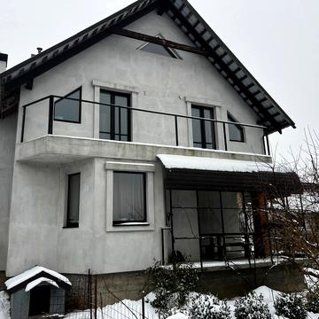 центральна, 327