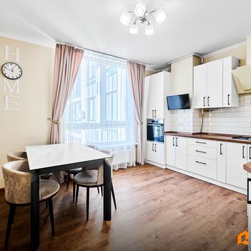 Практична вул., 3