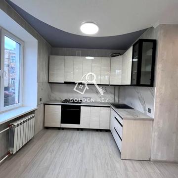 Поштовий просп. (Карла Маркса), 80