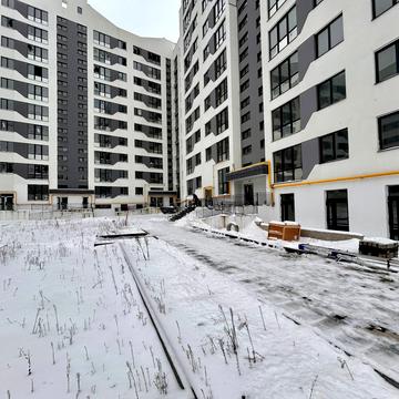 Мисливська вул., (Будинок 2)