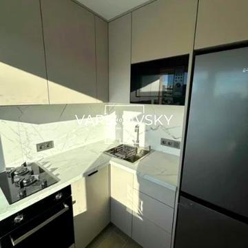 Кирилівська вул. (Фрунзе), 111