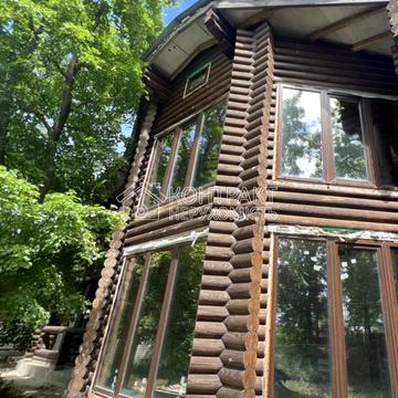 Дебютна вулиця