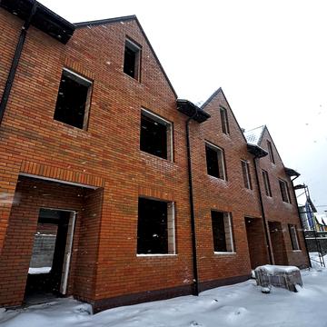 Висока вул., 10-Б