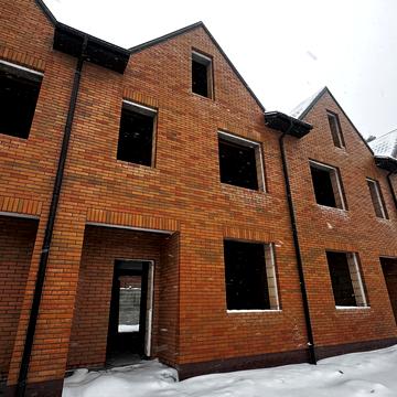 Висока вул., 10-Б