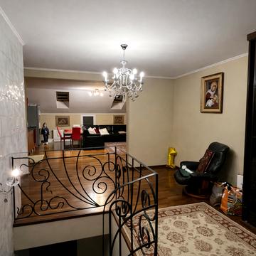 Андрія Мельника вул., 9А