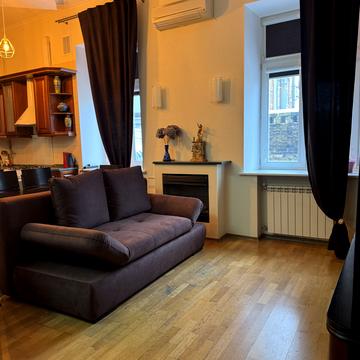 Євгена Чикаленка вул. (Пушкінська), 25