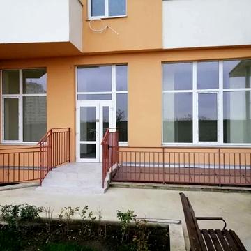 Гранітна вул., 1