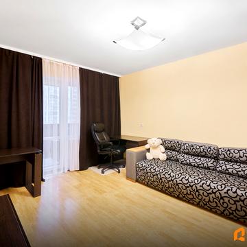 Срібнокільська вул., 16