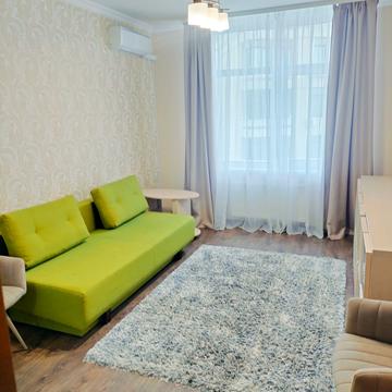 Юнацька вул., 10