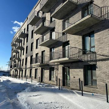 24 Серпня вул., (Будинок 5)