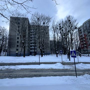 Кримська вул., 28