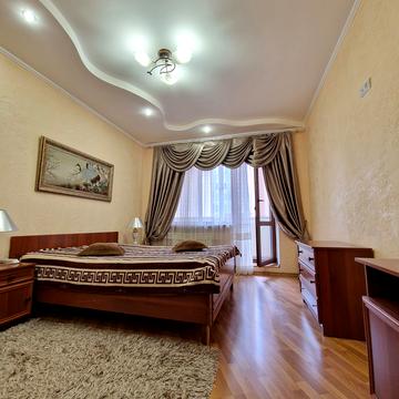 Палубна вул., 12