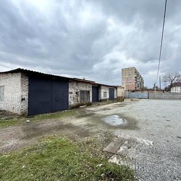 Зимових Походів вул. (Молодогвардійська), 32