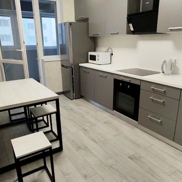 Героїв Харкова просп. (Московський), 272г