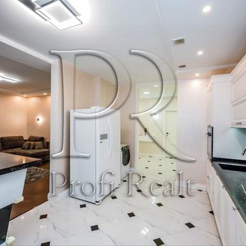 Воскресенська вул., 16-Б