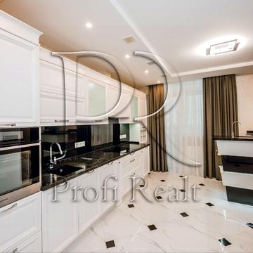 Воскресенська вул., 16-Б