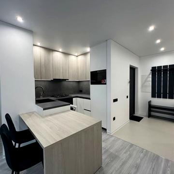 Юліана Пелеша вул., 3