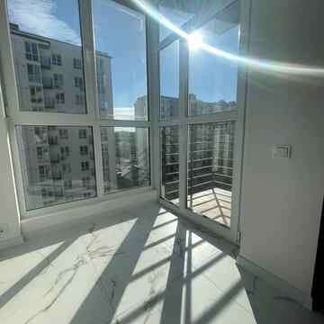 Співдружності вул., 8