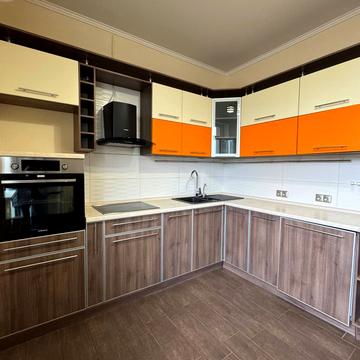 Перлинна вул., 3