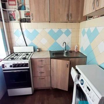 Кирилівська вул. (Фрунзе), 124