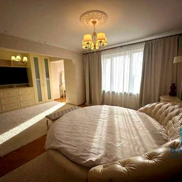 Лесі Українки бульв., 21