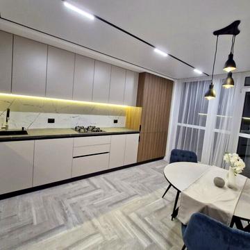 Петра Батьківського вул., 44