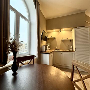 Соборна пл., 17