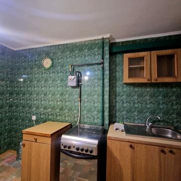 Квітки Цісик вул. (Гулі Корольової), 16-Б